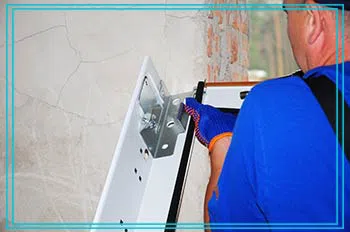 Trust Garage Door Service Shoreline, WA 206-800-3015 - garage-door-installation-gdr-10m